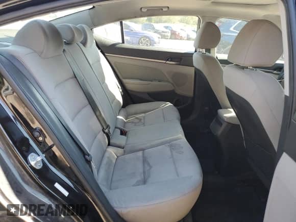 2018 Hyundai Elantra SEL с VIN KMHD84LF2JU586109, выставлен на аукционе Copart как лот 81219105 с пробегом 157 981 миль миль и Списание • Salvage title. История ставок и продаж доступна на DreamBid. Изображение 10.