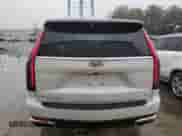 2022 Cadillac Escalade Premium Luxury с VIN 1GYS4BKL3NR164999, выставлен на аукционе Copart как лот 58035295 с пробегом 42 871 миль миль и Списание • Salvage title. История ставок и продаж доступна на DreamBid. Изображение 6.