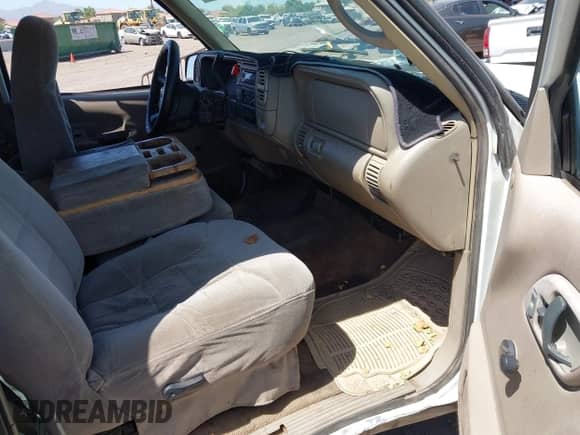 1998 GMC Sierra 1500 с VIN 1GTEC19M7WE510804, выставлен на аукционе IAAI как лот 42915558 с пробегом 275 620 миль миль и . История ставок и продаж доступна на DreamBid. Изображение 5.