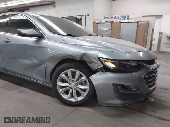 2024 Chevrolet Malibu LT с VIN 1G1ZD5ST2RF145656, выставлен на аукционе IAAI как лот 43359280 с пробегом 51 991 миль миль и . История ставок и продаж доступна на DreamBid. Изображение 6.