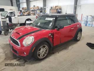 2008 MINI Hardtop S with VIN WMWMF73588TV36041, listed as a Copart auction lot 66313125 with 32,164 mi miles and Salvage title. Bid and sale history available at DreamBid. Image 1.