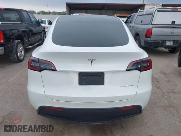 2023 Tesla Model Y Long Range с VIN 7SAYGDEE4PA044024, выставлен на аукционе IAAI как лот 43070806 с пробегом Не указан миль и . История ставок и продаж доступна на DreamBid. Изображение 15.