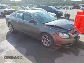 2012 Chevrolet Malibu 1LS z VIN 1G1ZB5E08CF341969, wystawiony jako IAAI lot #43343907 z przebiegiem 168 241 mil mil oraz . Historia ofert i sprzedaży dostępna na DreamBid. Obrazek 1.