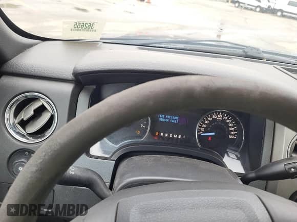 2011 Ford F-150 FX4 z VIN 1FTFX1EF3BFA97395, wystawiony jako IAAI lot #43554427 z przebiegiem 209 653 mil mil oraz . Historia ofert i sprzedaży dostępna na DreamBid. Obrazek 30.