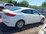 2018 Hyundai Elantra SE z VIN 5NPD74LF3JH261230, wystawiony jako IAAI lot #42298420 z przebiegiem 75 869 mil mil oraz . Historia ofert i sprzedaży dostępna na DreamBid. Obrazek 13.