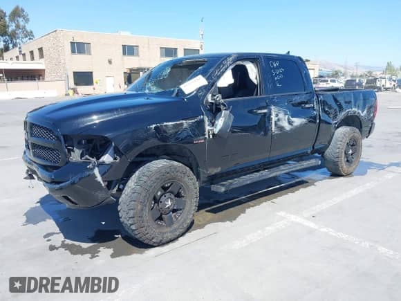2020 Ram 1500 SLT z VIN 1C6RR6TT5LS133603, wystawiony jako IAAI lot #42357399 z przebiegiem 75 102 mil mil oraz . Historia ofert i sprzedaży dostępna na DreamBid. Obrazek 2.