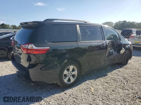 2015 Toyota Sienna LE AAS with VIN 5TDKK3DC9FS567984, listed as a Copart auction lot 84644795 with 154,176 mi miles and Salvage title. Bid and sale history available at DreamBid. Image 3.