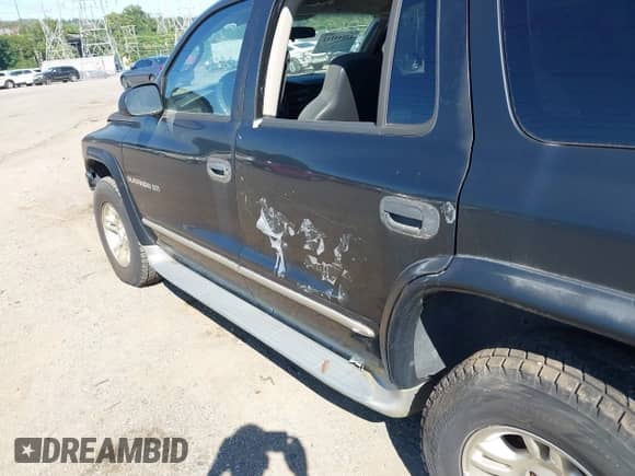 2001 Dodge Durango with VIN 1B4HS28N21F522908, listed as a IAAI auction lot 43044112 with Not provided miles and . Bid and sale history available at DreamBid. Image 12.