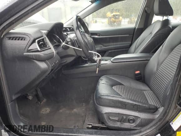 2019 Toyota Camry SE z VIN 4T1B11HKXKU805173, wystawiony jako Copart lot #86092845 z przebiegiem 87 442 mil mil oraz Szkoda całkowita • Salvage title. Historia ofert i sprzedaży dostępna na DreamBid. Obrazek 7.