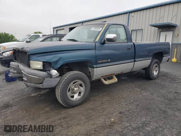 1995 Dodge 1500 with VIN 1B7HF16YXSS371758, listed as a Copart auction lot 61060835 with 190,246 mi miles and Salvage title. Bid and sale history available at DreamBid. Image 1.