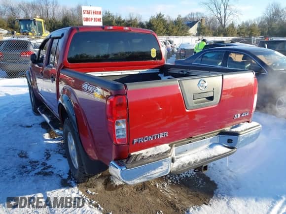 2007 Nissan Frontier LE with VIN 1N6AD07W27C434283, listed as a IAAI auction lot 41579885 with 109,600 mi miles and . Bid and sale history available at DreamBid. Image 3.