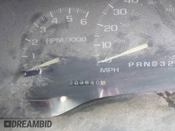 1998 Chevrolet Silverado 1500 z VIN 1GCEC19M7WE151745, wystawiony jako IAAI lot #42161857 z przebiegiem 203 640 mil mil oraz . Historia ofert i sprzedaży dostępna na DreamBid. Obrazek 7.