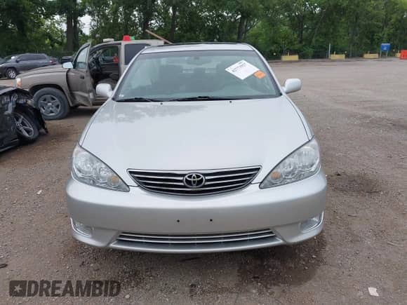 2005 Toyota Camry LE with VIN 4T1BE30K35U060993, listed as a IAAI auction lot 42773927 with 117,501 mi miles and . Bid and sale history available at DreamBid. Image 12.