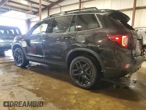 2024 Honda Passport Black Edition with VIN 5FNYF8H88RB023986, listed as a Copart auction lot 62660175 with 16,304 mi miles and Salvage title. Bid and sale history available at DreamBid. Image 2.