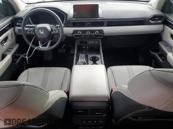 2024 Honda Pilot EX-L с VIN 5FNYG2H45RB007249, выставлен на аукционе Copart как лот 55786795 с пробегом 14 066 миль миль и Списание • Salvage title. История ставок и продаж доступна на DreamBid. Изображение 8.