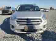 2017 Ford Escape Titanium z VIN 1FMCU0JD2HUE74535, wystawiony jako Copart lot #89677855 z przebiegiem 160 102 mil mil oraz Czysty tytuł • Clean title. Historia ofert i sprzedaży dostępna na DreamBid. Obrazek 5.