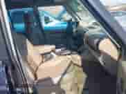 2002 Land Rover Discovery Cloth с VIN SALTY15492A737047, выставлен на аукционе IAAI как лот 42723160 с пробегом Не указан миль и . История ставок и продаж доступна на DreamBid. Изображение 5.