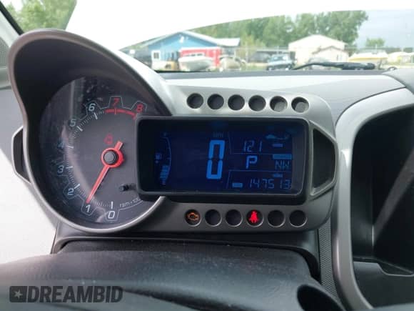 2014 Chevrolet Sonic LS с VIN 1G1JA6SHXE4209729, выставлен на аукционе IAAI как лот 43039225 с пробегом 147 513 миль миль и . История ставок и продаж доступна на DreamBid. Изображение 7.