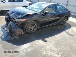 2023 Toyota Camry SE с VIN 4T1G11AK2PU816899, выставлен на аукционе Copart как лот 71799045 с пробегом 52 796 миль миль и Чистый • Clean title. История ставок и продаж доступна на DreamBid. Изображение 1.