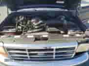 1994 Ford F-150 z VIN 1FTEF14N6RLB27492, wystawiony jako Copart lot #58404915 z przebiegiem 162 162 mil mil oraz Szkoda całkowita • Salvage title. Historia ofert i sprzedaży dostępna na DreamBid. Obrazek 11.