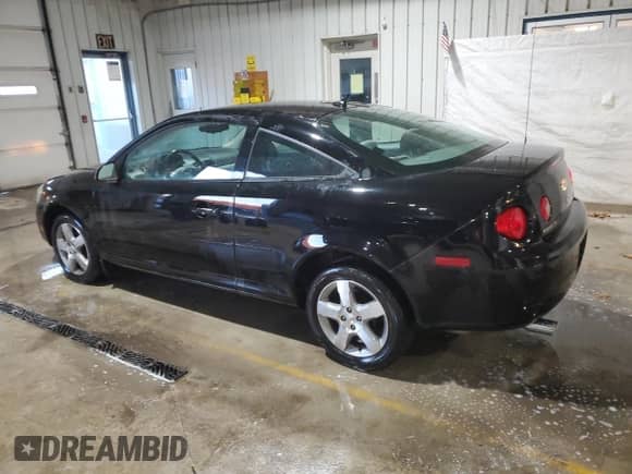 2010 Chevrolet Cobalt z VIN 1G1AC1F54A7222269, wystawiony jako Copart lot #89129865 z przebiegiem 220 232 mil mil oraz Szkoda całkowita • Salvage title. Historia ofert i sprzedaży dostępna na DreamBid. Obrazek 2.