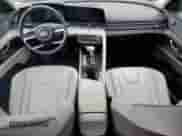 2025 Hyundai Elantra Limited z VIN KMHLP4DG6SU890244, wystawiony jako Copart lot #86228085 z przebiegiem 26 998 mil mil oraz Szkoda całkowita • Salvage title. Historia ofert i sprzedaży dostępna na DreamBid. Obrazek 8.