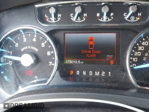 2012 Ford F-150 XL with VIN 1FTFW1CT1CKD60844, listed as a IAAI auction lot 43154525 with 175,013 mi miles and . Bid and sale history available at DreamBid. Image 7.