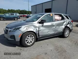2024 Chevrolet Equinox LS z VIN 3GNAX5EG9RL307595, wystawiony jako Copart lot #62953055 z przebiegiem 21 325 mil mil oraz Nie do naprawy • Non repairable. Historia ofert i sprzedaży dostępna na DreamBid. Obrazek 1.