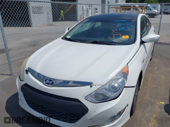 2014 Hyundai Sonata z VIN KMHEC4A49EA112783, wystawiony jako IAAI lot #42676381 z przebiegiem 184 076 mil mil oraz . Historia ofert i sprzedaży dostępna na DreamBid. Obrazek 6.