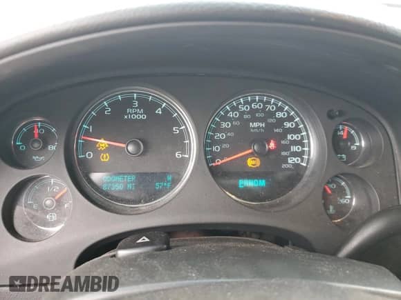 2010 Chevrolet Tahoe LT z VIN 1GNUKBE05AR115567, wystawiony jako Copart lot #86108885 z przebiegiem 87 350 mil mil oraz Szkoda całkowita • Salvage title. Historia ofert i sprzedaży dostępna na DreamBid. Obrazek 9.