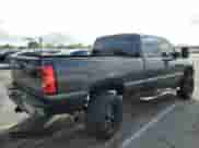 2004 Chevrolet Silverado 1500 Z71 z VIN 2GCEK19T741299676, wystawiony jako Copart lot #82436125 z przebiegiem 140 768 mil mil oraz Szkoda całkowita • Salvage title. Historia ofert i sprzedaży dostępna na DreamBid. Obrazek 3.