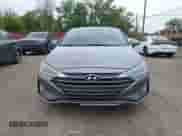 2019 Hyundai Elantra SE с VIN KMHD74LF2KU811441, выставлен на аукционе IAAI как лот 42362585 с пробегом 136 043 миль миль и . История ставок и продаж доступна на DreamBid. Изображение 12.