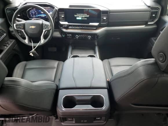 2024 Chevrolet Silverado 3500HD LT с VIN 1GC4YTEYXRF328434, выставлен на аукционе Copart как лот 72161054 с пробегом 19 187 миль миль и Списание • Salvage title. История ставок и продаж доступна на DreamBid. Изображение 8.