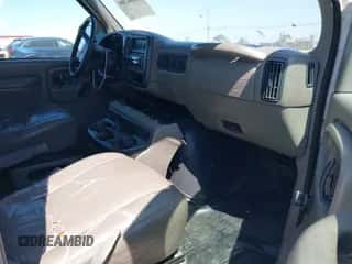 1999 Chevrolet Express с VIN 1GCFG15M8X1044680, выставлен на аукционе IAAI как лот 42466789 с пробегом Не указан миль и . История ставок и продаж доступна на DreamBid. Изображение 5.