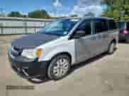2019 Dodge Grand Caravan SE z VIN 2C4RDGBG3KR766702, wystawiony jako Copart lot #81820245 z przebiegiem 184 293 mil mil oraz Czysty tytuł • Clean title. Historia ofert i sprzedaży dostępna na DreamBid. Obrazek 1.