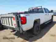 2016 Chevrolet Silverado 2500HD Work Truck z VIN 1GC2KUE84GZ265163, wystawiony jako IAAI lot #42796264 z przebiegiem 239 706 mil mil oraz . Historia ofert i sprzedaży dostępna na DreamBid. Obrazek 4.