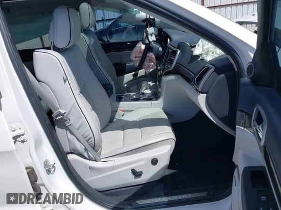 2017 Jeep Grand Cherokee Summit with VIN 1C4RJFJT1HC772405, listed as a IAAI auction lot 42254264 with 69,757 mi miles and . Bid and sale history available at DreamBid. Image 5.