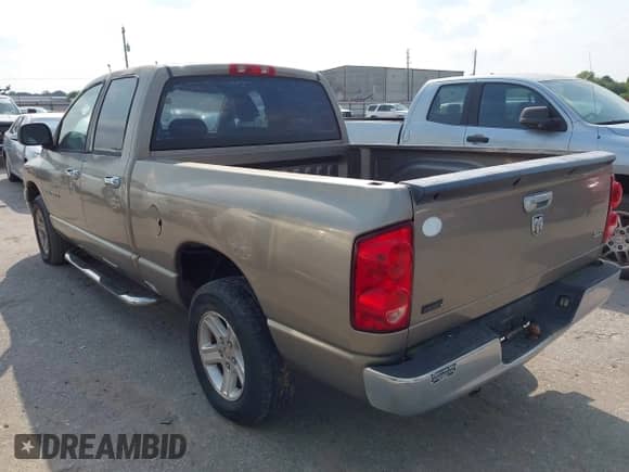 2007 Dodge 1500 ST with VIN 1D7HA18P67S164090, listed as a IAAI auction lot 43258390 with 181,841 mi miles and . Bid and sale history available at DreamBid. Image 3.