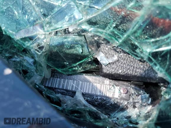 2010 Chevrolet Tahoe LTZ z VIN 1GNUKCE0XAR206095, wystawiony jako Copart lot #59628105 z przebiegiem 131 904 mil mil oraz Szkoda całkowita • Salvage title. Historia ofert i sprzedaży dostępna na DreamBid. Obrazek 13.