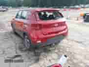 2024 Hyundai Venue SEL z VIN KMHRC8A37RU305339, wystawiony jako IAAI lot #42811312 z przebiegiem 200 919 mil mil oraz . Historia ofert i sprzedaży dostępna na DreamBid. Obrazek 3.