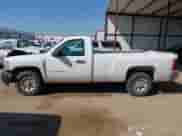 2013 Chevrolet Silverado 1500 Work Truck z VIN 1GCNCPEX9DZ248650, wystawiony jako IAAI lot #43394520 z przebiegiem 177 558 mil mil oraz . Historia ofert i sprzedaży dostępna na DreamBid. Obrazek 14.