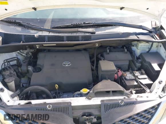 2016 Toyota Sienna SE with VIN 5TDXK3DCXGS700517, listed as a IAAI auction lot 40573738 with 141,785 mi miles and . Bid and sale history available at DreamBid. Image 10.
