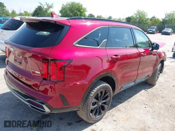 2021 Kia Sorento SX Prestige X-Line with VIN 5XYRKDLF6MG028152, listed as a IAAI auction lot 42736579 with 66,544 mi miles and . Bid and sale history available at DreamBid. Image 4.