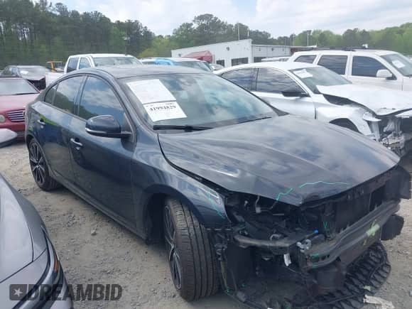 2017 Volvo S60 Dynamic с VIN YV126MFL8H2425928, выставлен на аукционе IAAI как лот 41994829 с пробегом 74 040 миль миль и . История ставок и продаж доступна на DreamBid. Изображение 13.
