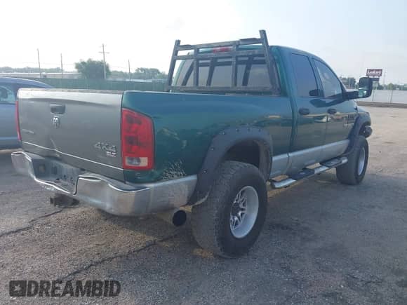2003 Dodge RAM z VIN 1D3KU28613J540562, wystawiony jako IAAI lot #42974374 z przebiegiem 331 566 mil mil oraz . Historia ofert i sprzedaży dostępna na DreamBid. Obrazek 4.