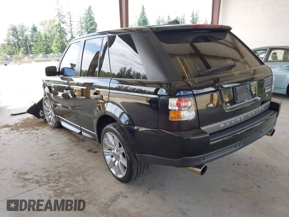 2007 Land Rover Range Rover Sport SC z VIN SALSH23497A110098, wystawiony jako IAAI lot #42524882 z przebiegiem 125 065 mil mil oraz . Historia ofert i sprzedaży dostępna na DreamBid. Obrazek 3.