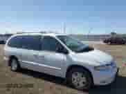 1997 Dodge Grand Caravan with VIN 1B4GP54R5VB481209, listed as a Copart auction lot 51915915 with 205,870 mi miles and Salvage title. Bid and sale history available at DreamBid. Image 4.