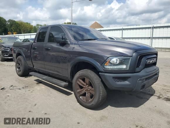 2023 Ram 1500 Warlock z VIN 1C6RR7GG6PS554965, wystawiony jako Copart lot #68464585 z przebiegiem 21 693 mil mil oraz Szkoda całkowita • Salvage title. Historia ofert i sprzedaży dostępna na DreamBid. Obrazek 4.
