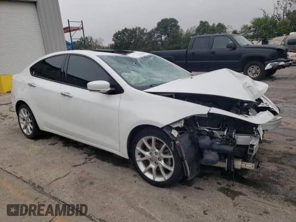 2013 Dodge Dart Limited z VIN 1C3CDFCA9DD104210, wystawiony jako Copart lot #71442015 z przebiegiem 158 107 mil mil oraz Szkoda całkowita • Salvage title. Historia ofert i sprzedaży dostępna na DreamBid. Obrazek 4.