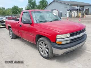 2002 Chevrolet Silverado 1500 z VIN 1GCEC14W72Z141597, wystawiony jako IAAI lot #42776827 z przebiegiem 205 903 mil mil oraz . Historia ofert i sprzedaży dostępna na DreamBid. Obrazek 1.
